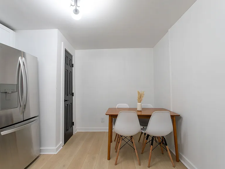 2277 Cloverdale Dr SE #8 — Photo 6