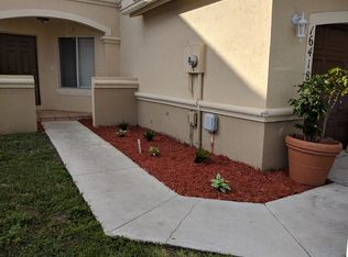 16418 SW 72nd Ter, Miami, FL 33193