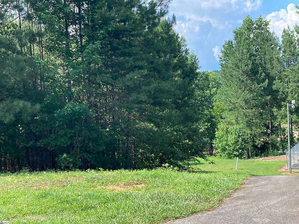 2nd image of 308 Wedge Way