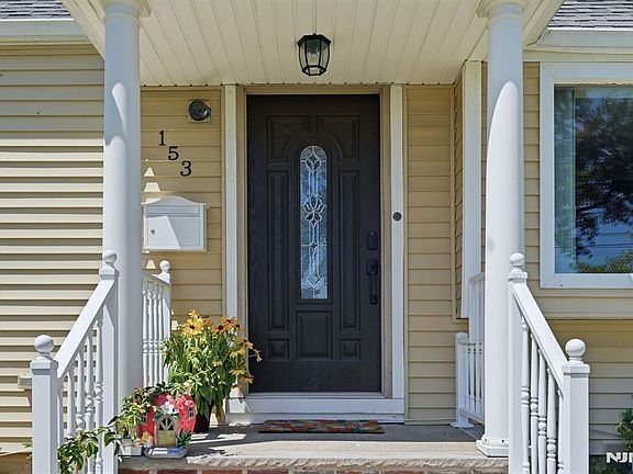 3rd image of 153 Stefanic Ave