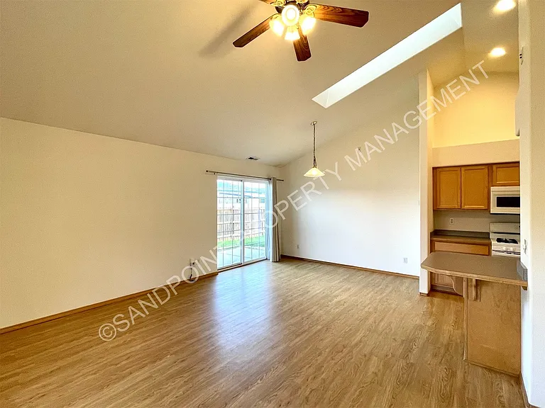 1901 Arbor Way — Photo 6