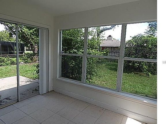 5th image of 787 S Waterview Dr