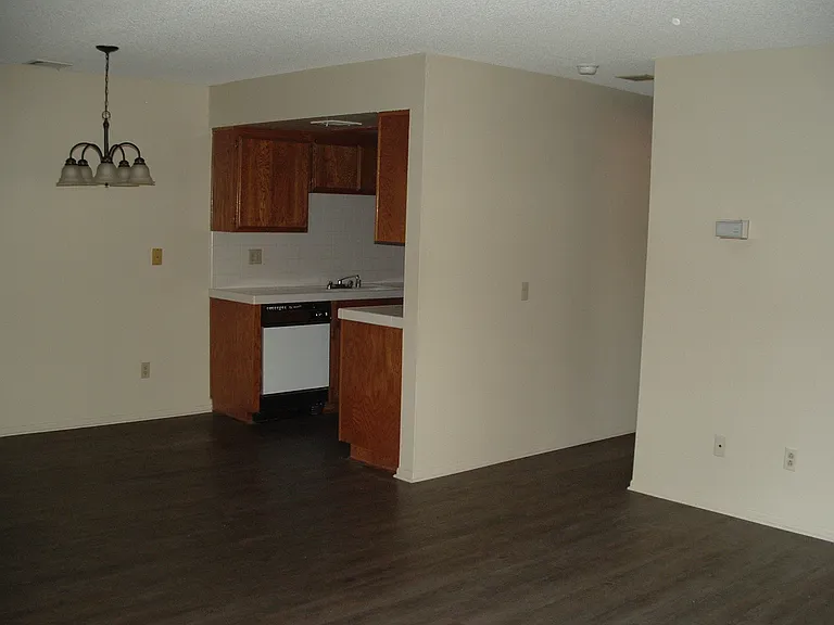 Baywood Apartment Homes — Photo 32