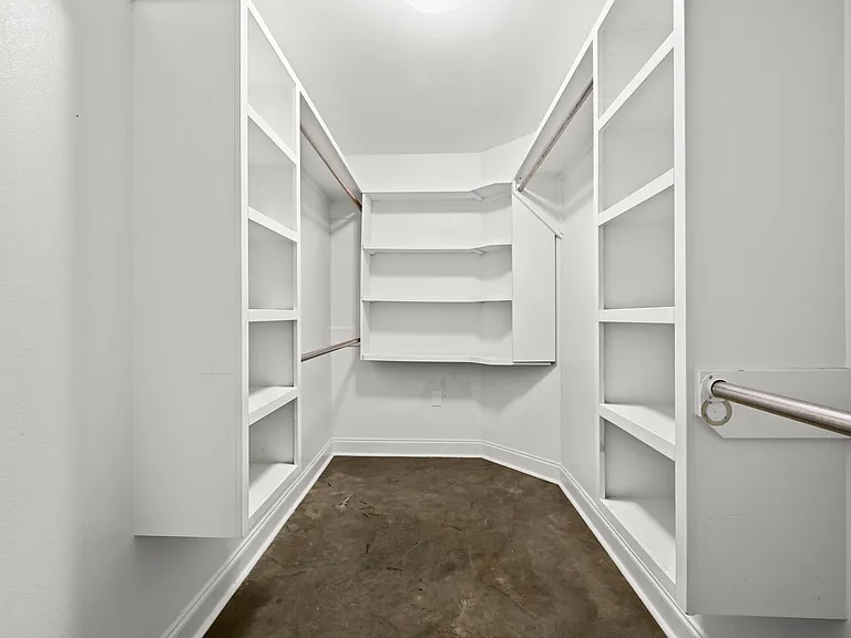 32590 Weiss Rd — Photo 12