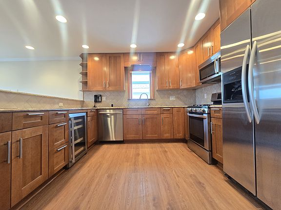 4th image of 154-16 13th Ave #2