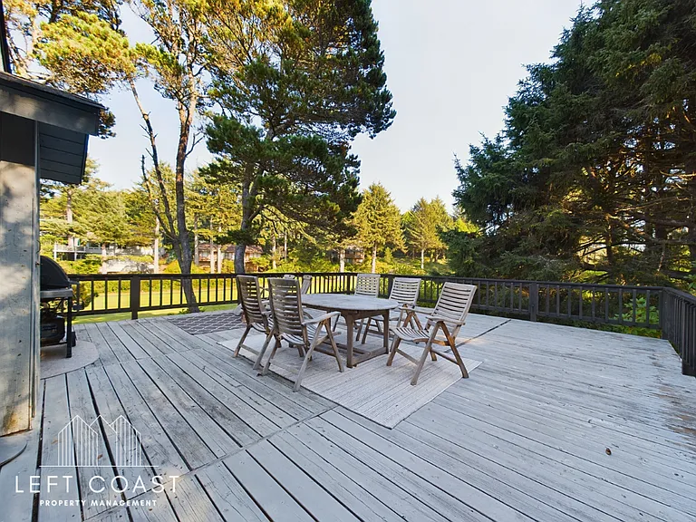 132 Salishan Dr — Photo 110