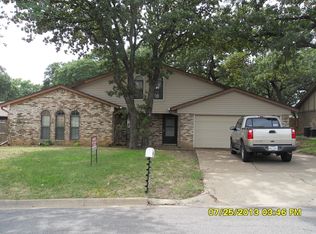 6937 Post Oak Dr, North Richland Hills, TX 76182