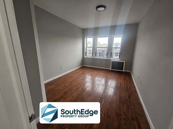 4th image of 45 Cedar Ave #12