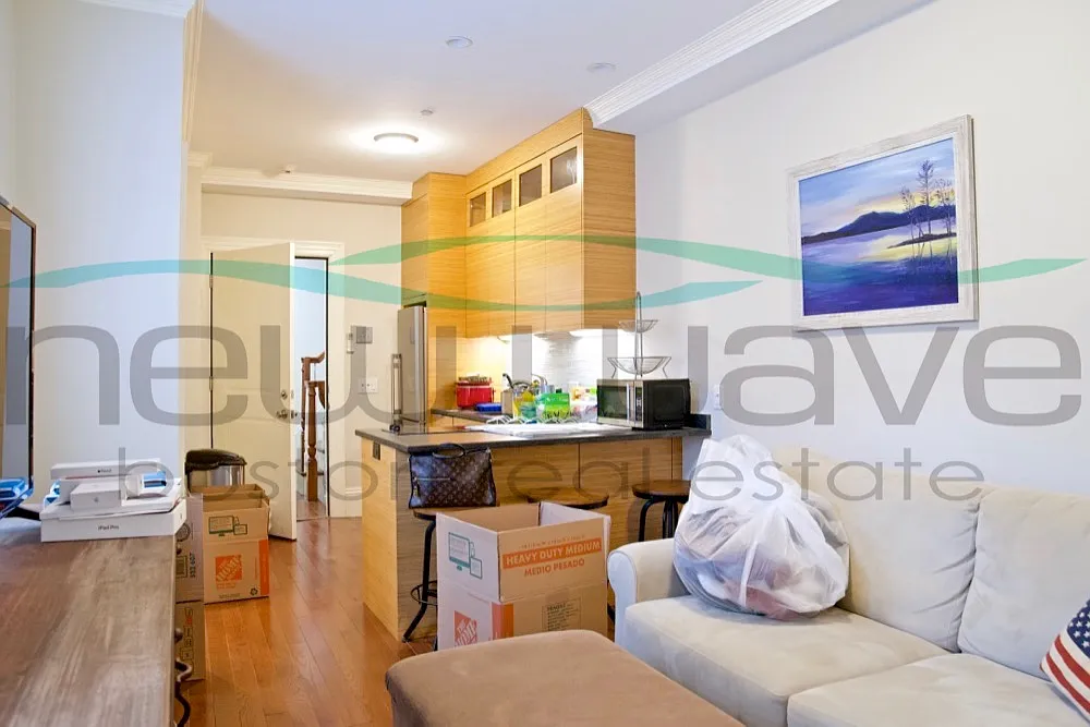 2 bed, 775 sqft, $3,700 — Photo 1