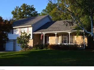 380 Windward Dr, Elyria, OH