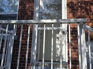 294 Wolfe St #BASEMENT, Oshawa, ON L1H 3T7