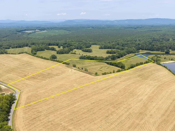14 Briery Creek Rd, Scottsville, VA 24590