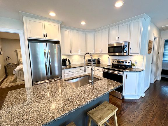 5th image of 307 Bel Aire Dr #A