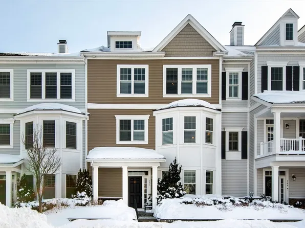 151 Stayner Dr Unit 151, Hingham, MA 02043