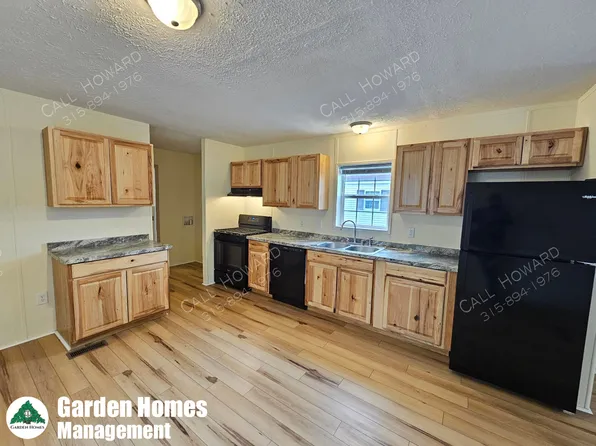 637 Scarlet Dr, Ilion, NY 13357