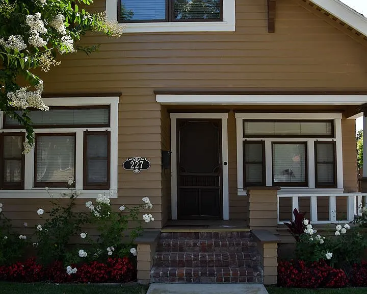 227 N Cleveland St — Photo 19