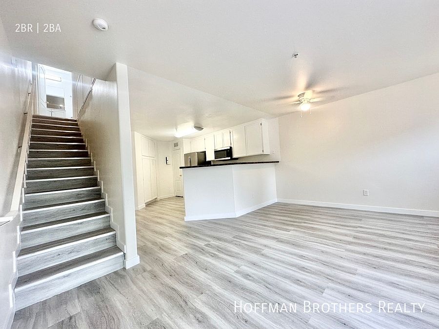 1st image of 7325 Winnetka Ave #104