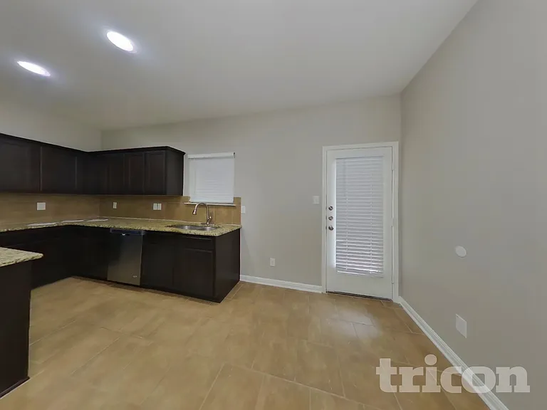 2832 Mistywood Ln — Photo 5