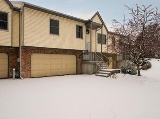 7295 Bren Ln, Eden Prairie, MN 55346