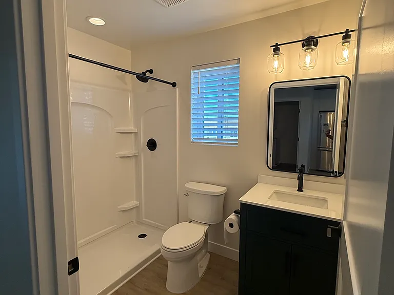 4005 Manzanita — Photo 11