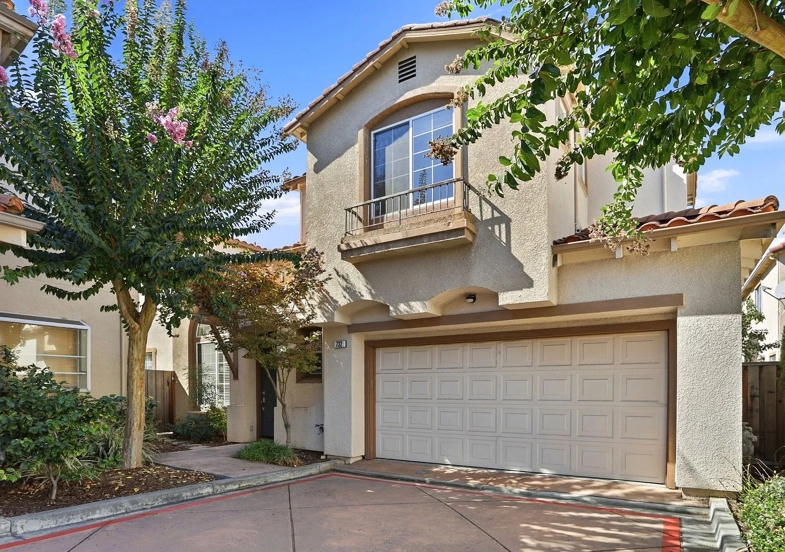Exceptional 4 Bedroom House Steps from Santana Row — Photo 1