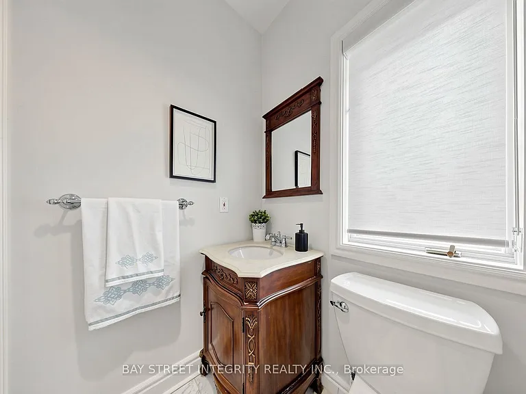 280 Kingsdale Ave — Photo 16