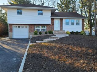 60 Elder Dr, Commack, NY 11725