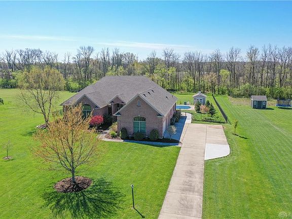 3rd image of 1535 Vicki Ln