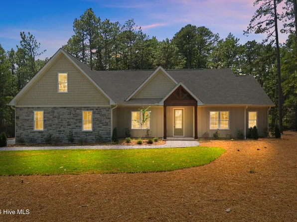128 Banbridge Drive, Seven Lakes, NC 27376