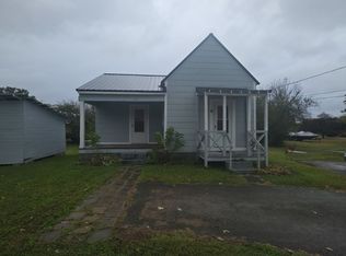 143 N Main St, Sparta, TN 38583