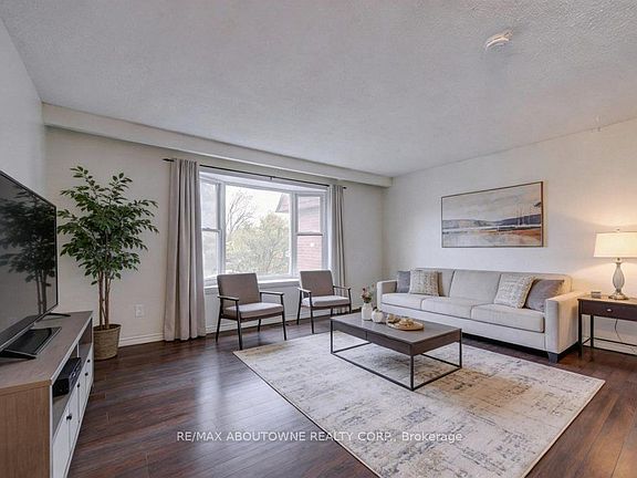 2nd image of 30 Heslop Rd #16
