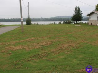 718 W Main St, Cloverport, KY 40111