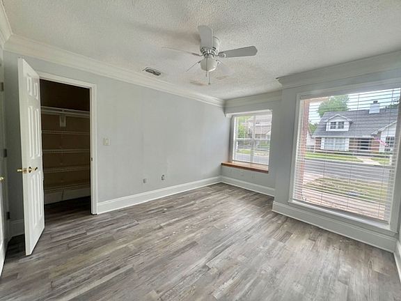 4th image of 123 Parkwood Dr