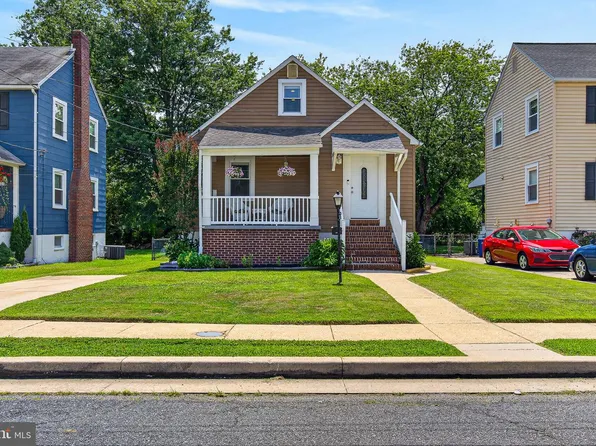 3035 Parktowne Rd, Parkville, MD 21234