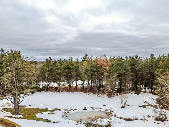 5th image of 444 Monck Rd
