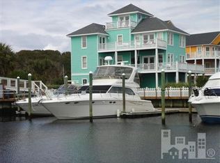 103 Hope Town Rd, Carolina Beach, NC 28428