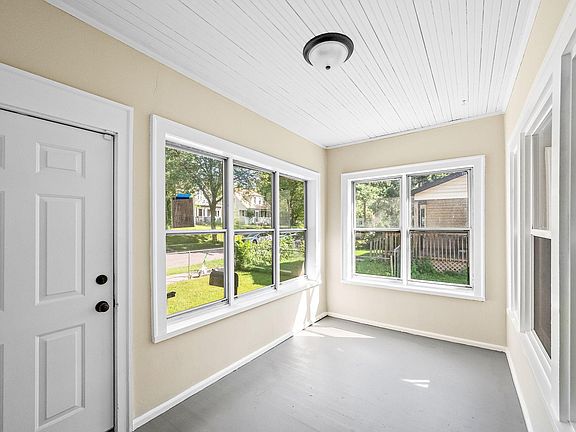 2nd image of 2119 Oliver Ave N
