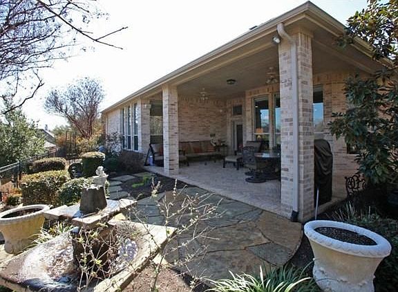 3rd image of 621 Pelican Hills Dr