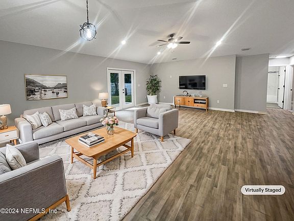 2nd image of 2373 2ND Avenue