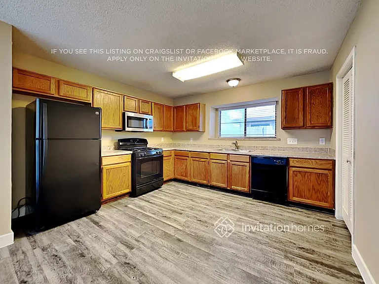7301 Seascape Dr — Photo 9