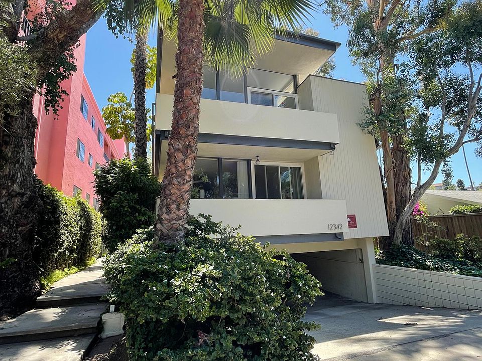 1st image of 12342 Montana Ave APT 4
