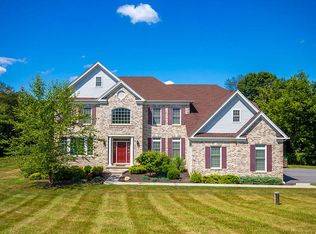 35 High Ridge Ln, Augusta, NJ 07822