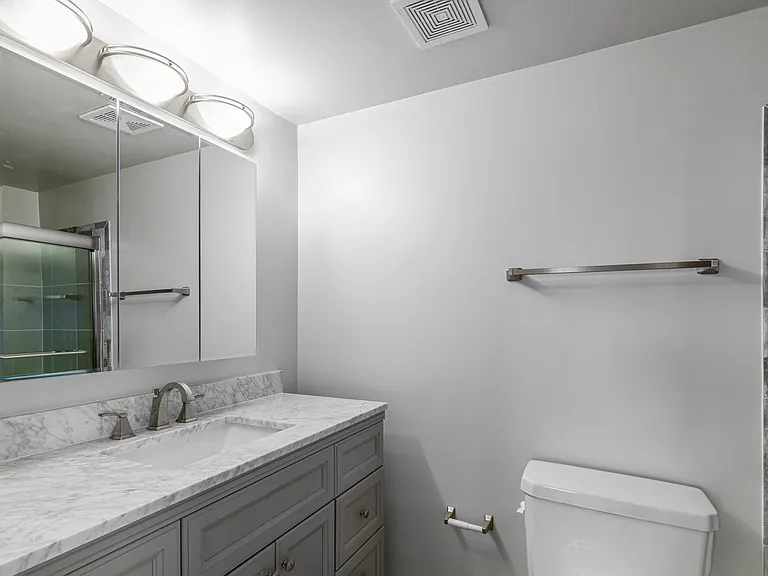 Brookbend Apartments — Photo 20