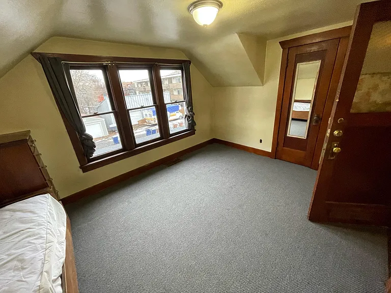 809 W Spofford Ave #6 — Photo 3
