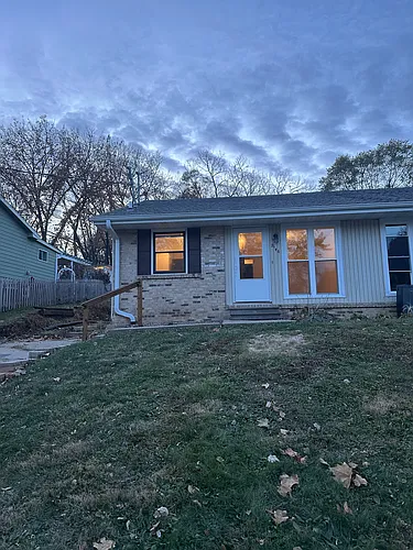 2146 SE 9th St Photo 1