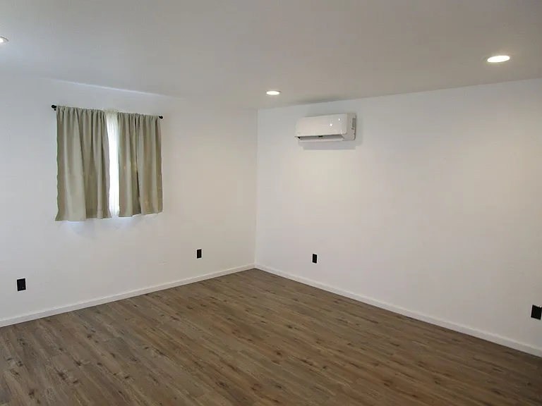 6760 SE Canyon Rd — Photo 13
