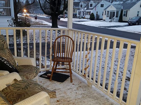 5th image of 35 Highland Ave