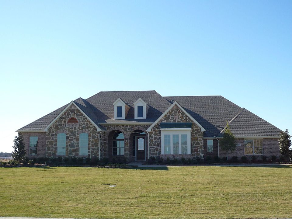 Beautiful Brick and Stone Exterior