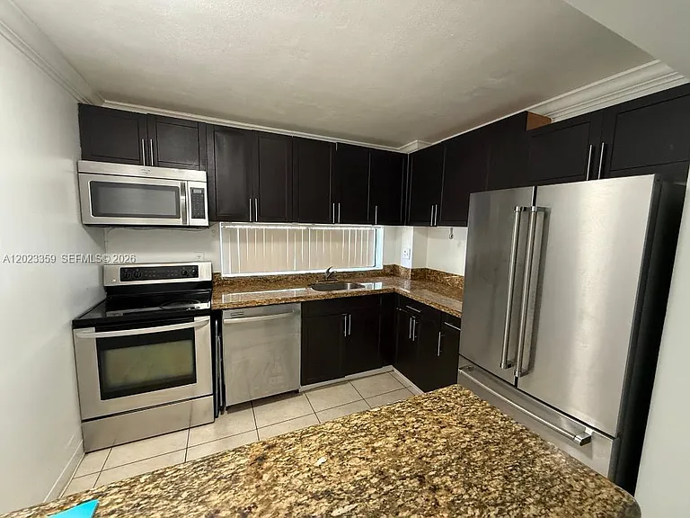 16909 N Bay Rd #720 — Photo 30