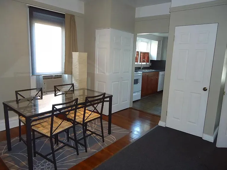 462 Lincoln St #3 — Photo 1